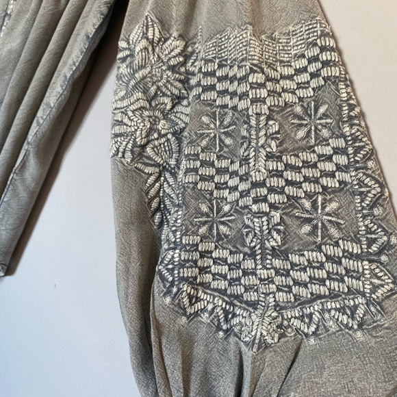 Solitaire Embroidery Peasant Boho Blouse - Picture 9 of 9